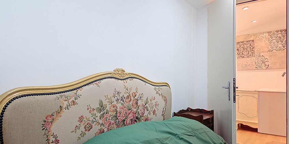 maison à ST ANTOINE SUR L ISLE (33660)